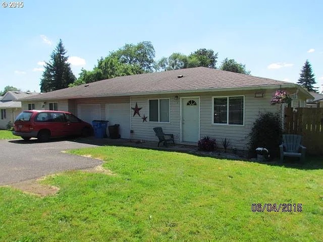 1485 H St, Unit 1 in Washougal, WA - Foto de edificio - Building Photo