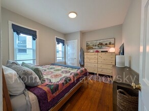 103 Bartlett St in Somerville, MA - Building Photo - Building Photo