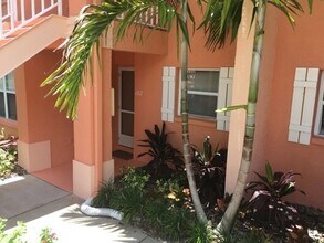 5450 Longwood Run Blvd in Sarasota, FL - Building Photo - Building Photo