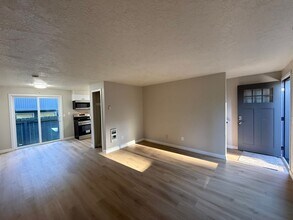 5115 SW 62nd Ave in Portland, OR - Building Photo - Building Photo