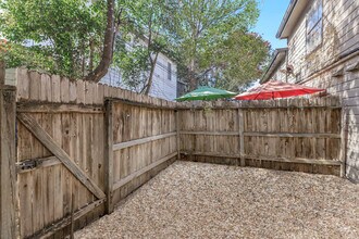 New England Village in San Antonio, TX - Building Photo - Building Photo