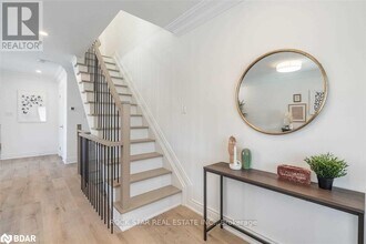 1 Edward St in Hamilton, ON - Building Photo - Building Photo