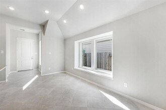 5018 Mint Orchard Dr in Houston, TX - Building Photo - Building Photo