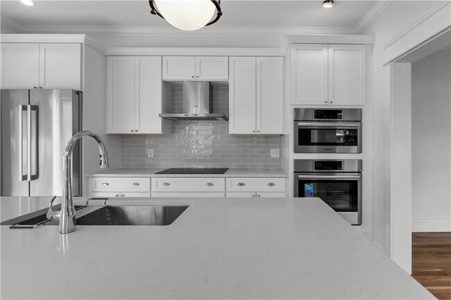 22 Anchor Way in Newport, RI - Building Photo - Building Photo