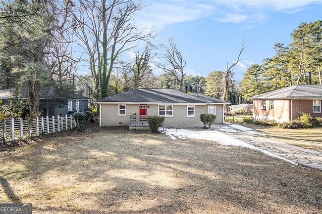 2077 Rosewood Rd