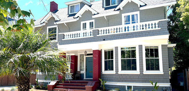 property at 2626 Warring St