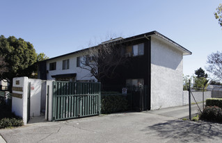 Continental Apartments in Ontario, CA - Building Photo