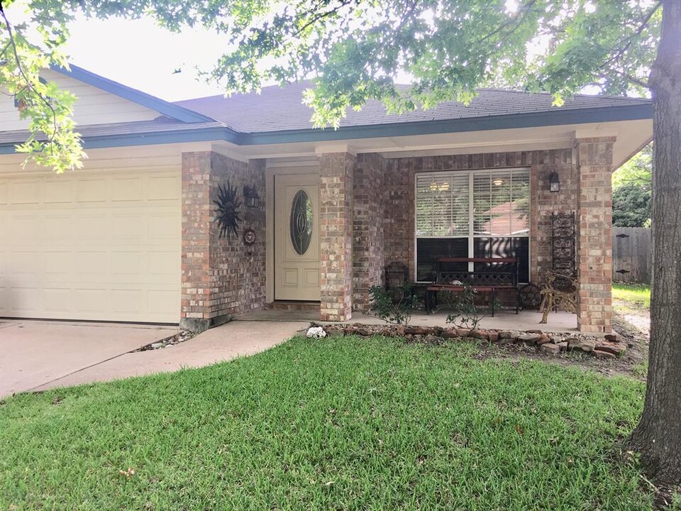 2603 Johnathan Way in Leander, TX - Building Photo