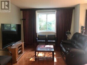 19 Tanoak Dr in London, ON - Building Photo - Building Photo