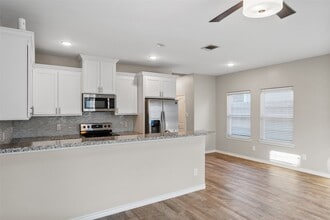 16928 Kempwood in Montgomery, TX - Building Photo - Building Photo