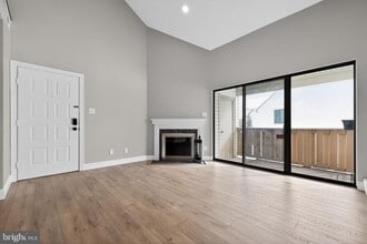 306 The Woods in Cherry Hill Township, NJ - Building Photo - Building Photo