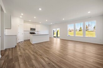 668 Cassia Ct in Crystal Lake, IL - Building Photo - Building Photo