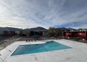 Trinity Place Apartments in El Paso, TX - Building Photo - Building Photo