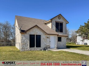 2205 Caprice Dr in Killeen, TX - Building Photo - Building Photo