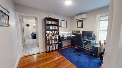 35 Willis Ave in Medford, MA - Foto de edificio - Building Photo