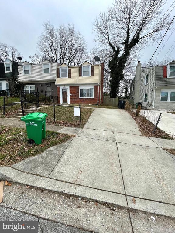 property at 7619 Allendale Dr