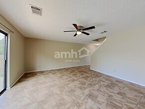 10723 Expedition Crk in San Antonio, TX - Building Photo - Building Photo