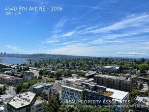4540 8th Ave NE in Seattle, WA - Building Photo - Building Photo