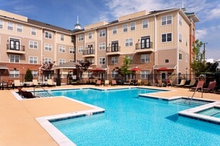 The James in Richmond, VA - Building Photo