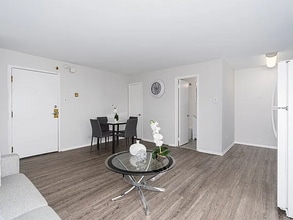 630 W Fisher Ave, Unit 1 in Philadelphia, PA - Building Photo - Building Photo