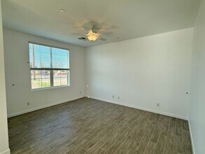 8232 E University Dr in Mesa, AZ - Building Photo - Building Photo