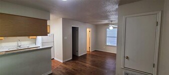 1907 Robbins Pl in Austin, TX - Building Photo