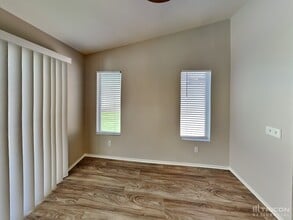 435 Mindoro Ave in North Las Vegas, NV - Building Photo - Building Photo