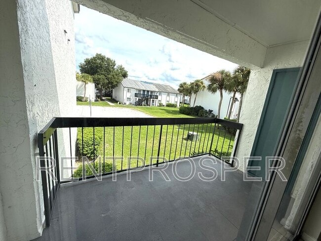 property at 4149 S Semoran Blvd