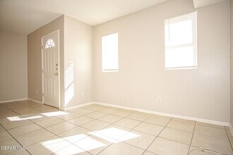 11027 Sunshine Ct in El Paso, TX - Building Photo - Building Photo