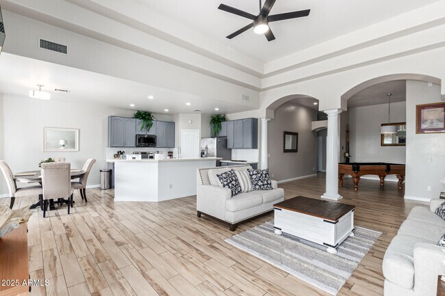 8632 S 10th Ln in Phoenix, AZ - Building Photo - Building Photo