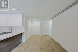 81 Ontario St in Bowmanville, ON - Building Photo - Building Photo