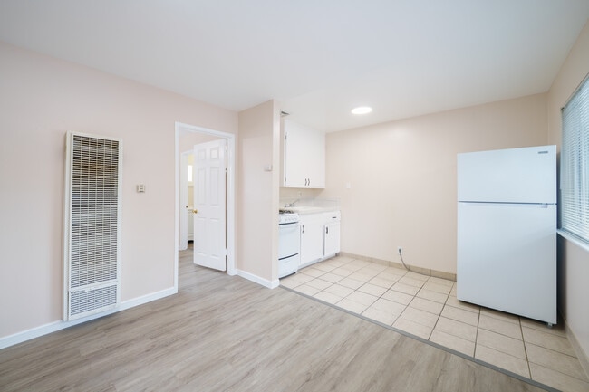 Sandpiper Apartments