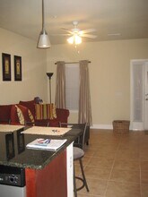2934 SW 35th Pl, Unit 21 in Gainesville, FL - Foto de edificio - Building Photo