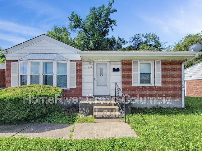 property at 830 Pershall Rd