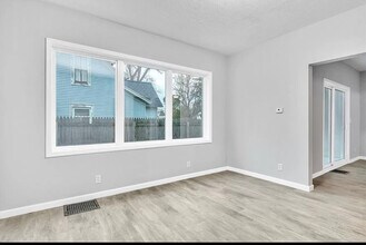 1029 Sherman Ave in South Bend, IN - Building Photo - Building Photo