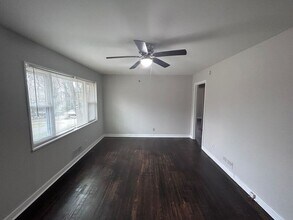 9877 Redcliff Rd in Birmingham, AL - Building Photo - Building Photo