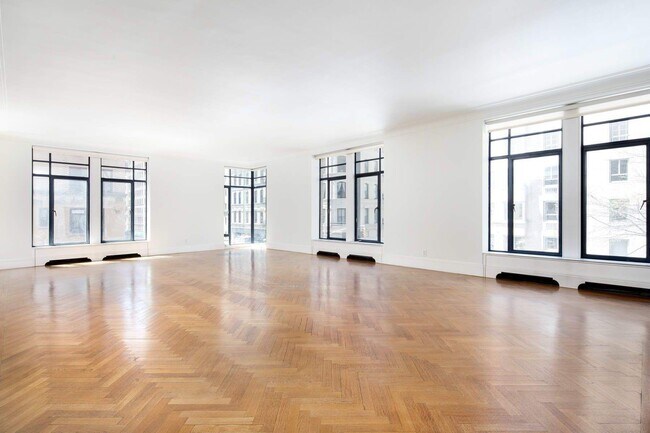 47 E 91st St in New York, NY - Building Photo - Building Photo