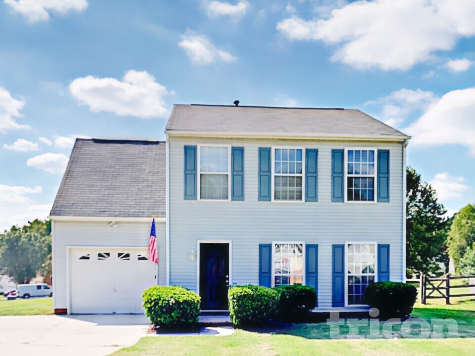 12435 Shelly Pines Dr in Charlotte, NC - Foto de edificio