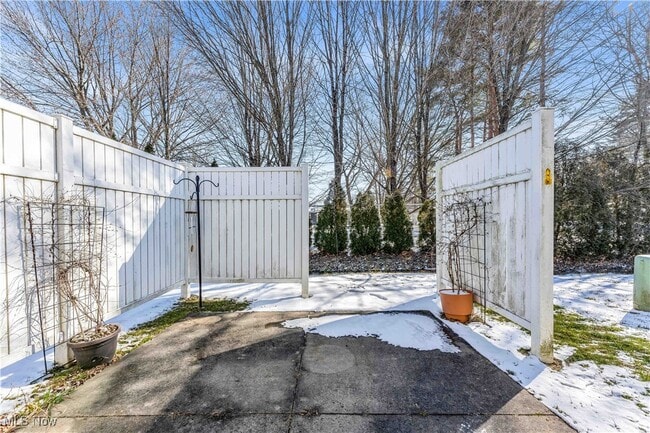 property at 6435 Forest Park Dr