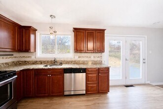 1715 Dover Trace Dr in Fenton, MO - Building Photo - Building Photo