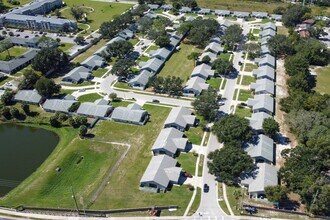 Villas At Pine Hills in Orlando, FL - Building Photo - Building Photo