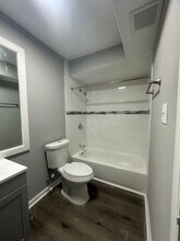 1252 W 73rd St in Indianapolis, IN - Building Photo - Building Photo