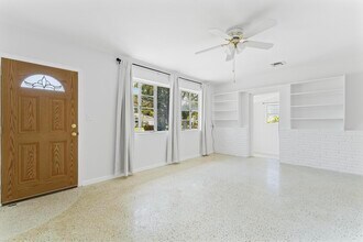 331 Winters St in West Palm Beach, FL - Building Photo - Building Photo