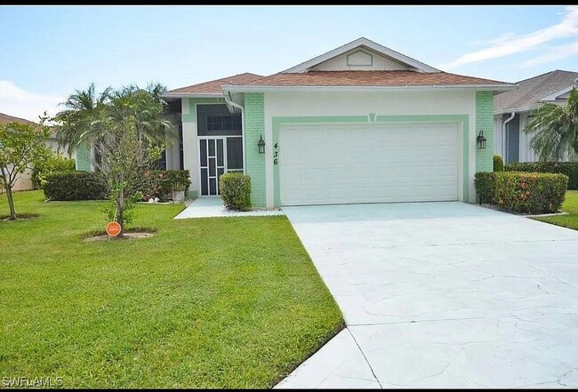 436 Crossfield Cir in Naples, FL - Building Photo - Building Photo