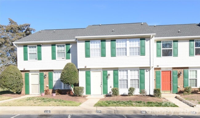 108 Water Oak Dr in Pineville, NC - Building Photo - Building Photo