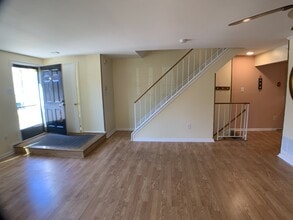 14233 Oakpointe Dr, Unit 829 in Laurel, MD - Building Photo - Building Photo