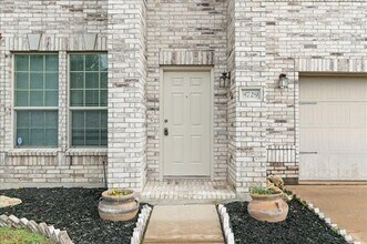 8729 Noontide Dr in Fort Worth, TX - Building Photo - Building Photo