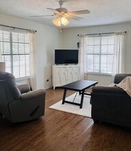 1103 Hodges St in Lake Charles, LA - Building Photo - Building Photo