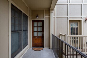 3127 Long Blvd, Unit 201 in Nashville, TN - Building Photo - Building Photo