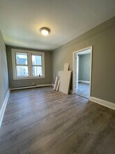 8 Rutgers Ave, Unit 5 in Jersey City, NJ - Building Photo - Building Photo